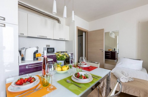 Pisa House | A comfortable and practical 40 square meters studio apartment, perfect for three people, located on the first floor of a building with an elevator (NOT accessible to disabled guests).The property is located near Pisa Centrale Train Station, making it the