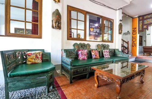 Denpasar Utara Hotel | A comfortable budget hotel just 0.7 km from the center of Bali's capital!