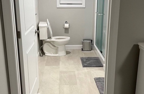 Chatham-Kent House | A complete home in Chatham, Ontario, Canada. (Sleeps 8)