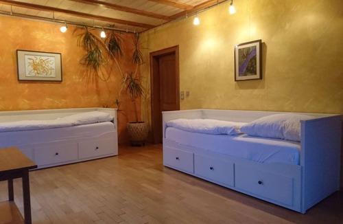 Kranichfeld Apartment | A complete vacation home with 4 bedrooms for up to 11 people