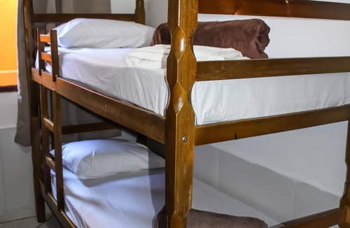 Embu das Artes Hostel | A corrente