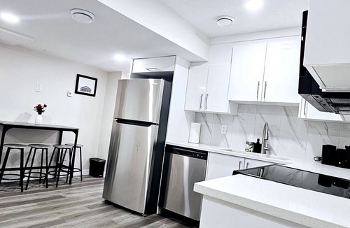 Northeast Edmonton House | A Cozy Home away from Home located in the beautiful neighborhood of McConachie.