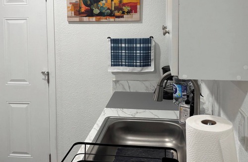 Mesa House | A Cozy One-Person Studio