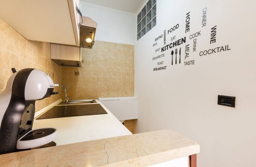 Lecce Apartment | A cozy studio apartment that comfortably accommodates two people, equipped with every comfort for a pleasant stay, including a furnished balcony for relaxing. The apartment is located in a quiet area, well-equipped with essential amenities, just a 10-min