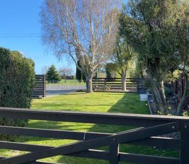 Darfield House | A Darfield Home Stay - Private Large Bedroom and Dedicated Bathroom in family house