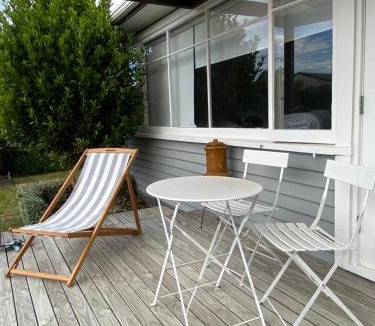 Darfield House | A Darfield Home Stay - Private Large Bedroom and Dedicated Bathroom in family house