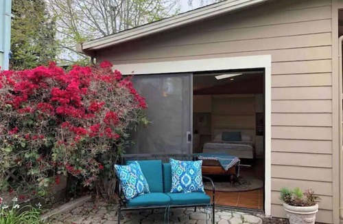 Aptos Cottage | A Fabulous stand alone beach home. Has everything a larger home has.