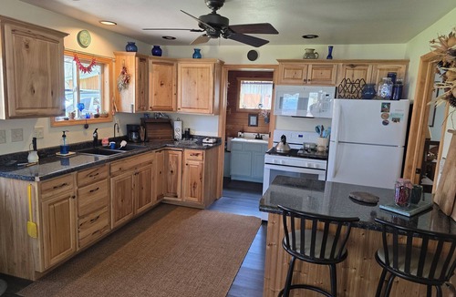 Ironwood Cabin | A favorite "Rockhound" destination!