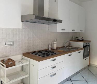 Quartieri Spagnoli Apartment | A' fenest e Maradona