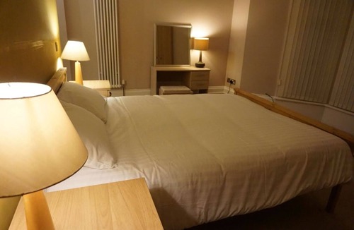 Weston-super-Mare Apartment | ★A few steps away from the beach | Seaside Retreat | Ground floor apartment