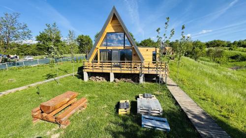 Valea Mare-Pravat House | A-Frame Cabin with Private Hot Tub, ideal for Families - Bangkok