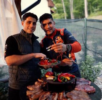 Auseu Ski Chalet | A-Frame Cabins & Private Jacuzzi