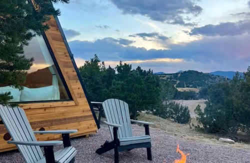 Canon City House | A-frame Glamping @ Royal Gorge