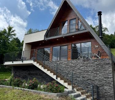 Valea Doftanei Villa | A-frame Noa Cabin