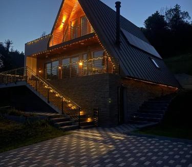Valea Doftanei Villa | A-frame Noa Cabin