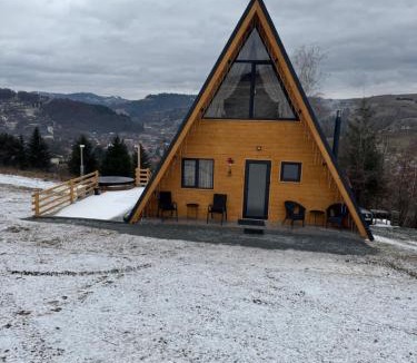 Bistra Cabin | A Frame Panoramic Dundy