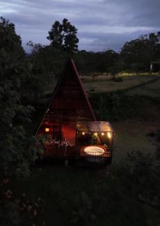 Katira Ski Chalet | A-Frame, Rio Celeste in premises and close to park