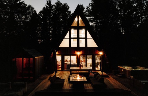 Big Flats House | A-Frame Spa | Sauna | Hot Tub | Cold Tub | Firepit | 7 acres
