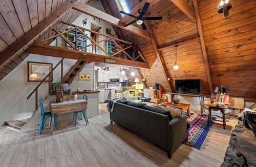 Mentone Cabin | A-Frame w/VIEWS | Walk to Downtown/Park | Pets OK