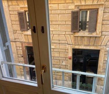 Roman Ghetto Apartment | A&G Calderari