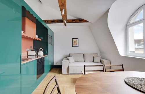 Quartier de la Monnaie Apartment | A Glorious 2-Ch/2SdB w/Services in Saint-Germain