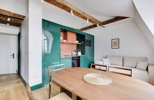 Quartier de la Monnaie Apartment | A Glorious 2-Ch/2SdB w/Services in Saint-Germain