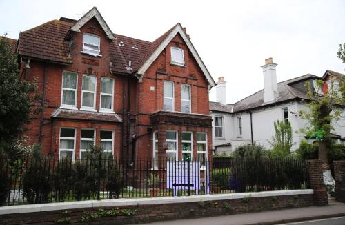 Gosport House | A Gosport Inn - Free Private Parking