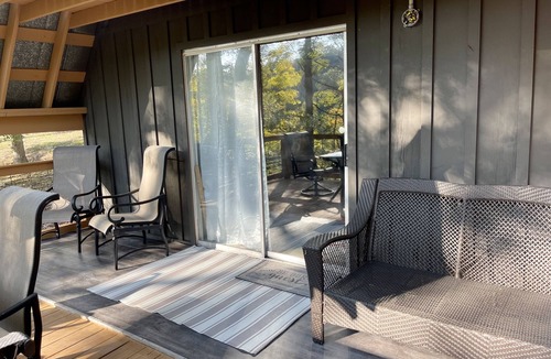 Clearfield Cabin | A Gracious Haven near Cave Run Lake-close to Licking River & 3 boat ramps.