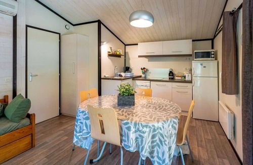 Monclar-de-Quercy Ski Chalet | A Green Getaway | Comfort & Leisure Chalet