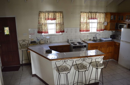 Holder's Hill Apartment | A Haven Away ~From~ Home