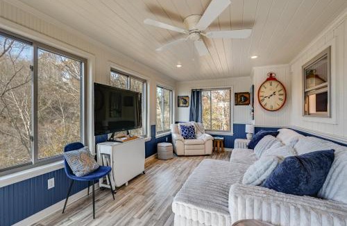 Byrdstown House | A Hidden Gem! Couple’s Escape w/Dale Hollow Views