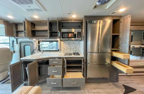 Clark County House | A high end motorhome away from home to stay in style