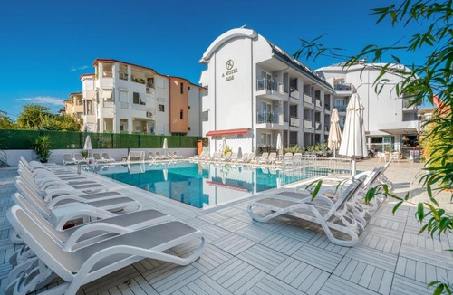 Side Hotel | A Hotel Side