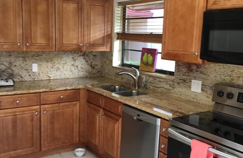 Tropic Isle Villa | A+Htd Pool-5blks-Beach-2 LUX MasterSuites Pet Friendly