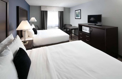 Sequim Hotel | A Kids Dream! Flat Screen TV, Cable & Kids Networks, Wi-Fi, Kid Friendly Buffet