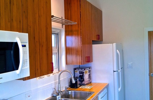 Gregory Town Apartment | A little bit retro, a little bit surfer and a lot of R&R