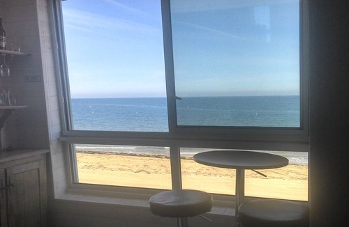 Courseulles-sur-Mer Apartment | A little piece of paradise on the beach at Courseulles sur mer (Juno Beach)