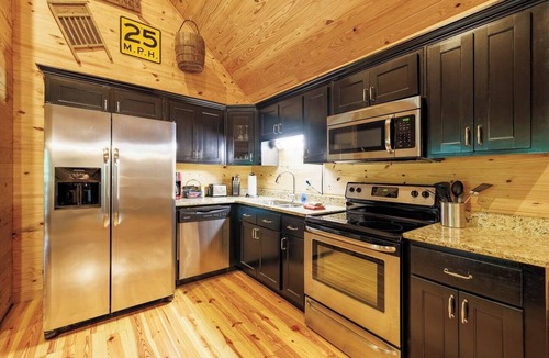 Mentone Cabin | A Little River Romance | Private Dock + Hot Tub