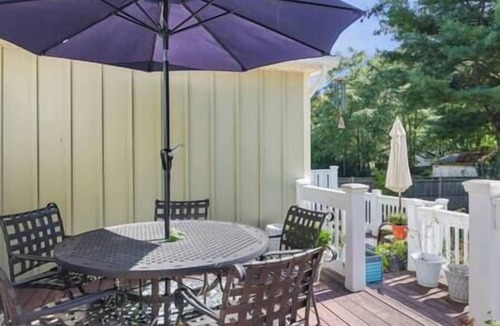 Milldale House | A+ location*Classy Clean Fully Remodeled*Sleeps 6*