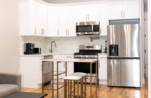 East New York House | A lovely nice building, peaceful, brand new house with furniture, welcoming!