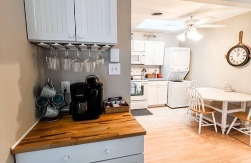 Village Green Cottage | a lovingly curated 2 bedroom, 1 bath coastal cottage