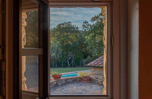 Monteverdi Marittimo House | A lovingly & inventively renovated farmhouse in the heart of nature
