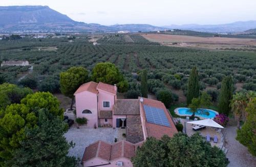 Paceco Villa | A lume di candele