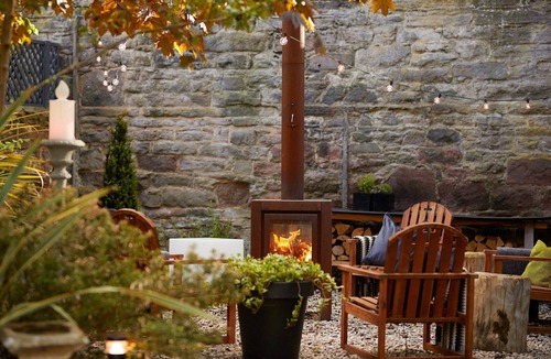 Newington House | A luxury, spacious self-catering Edinburgh Townhouse with on-site parking and a south-facing garden.