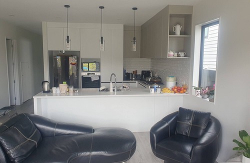 Wainui House | A magic place for this summer , a very peacefull place , 5 min to Orewa beach .