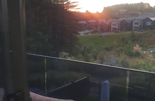 Wainui House | A magic place for this summer , a very peacefull place , 5 min to Orewa beach .