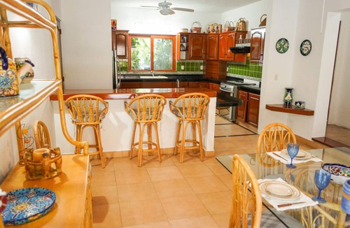 Playacar Fase I House | A magnificent house, spacious, with a big pool, just a few steps from the beach