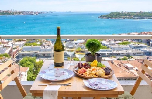 Kabatas Apartment | A MILLION DOLLAR VIEW IN THE HEART OF ISTANBUL
