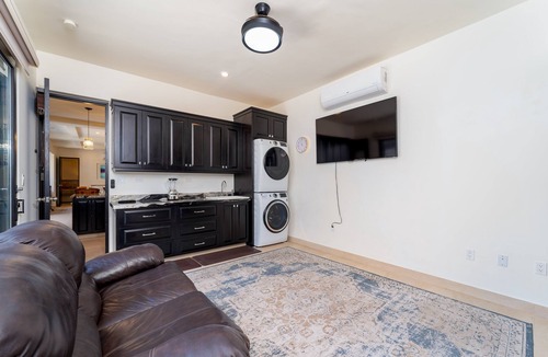 Nopolo House | A MODERN-CLASSIC- 3-bedroom, 3.5 Bath Casa with striking décor centrally located