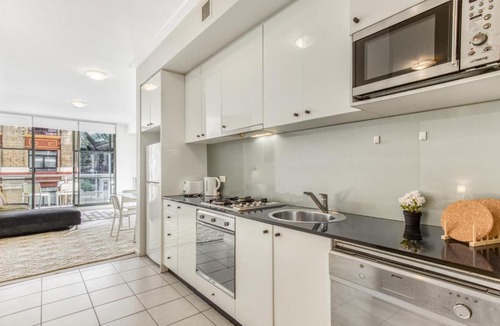 Sydney Central Business District Apartment | A Modern & Spacious Studio Next to Darling Harbour